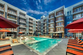 Lounge swimming pool with cabana